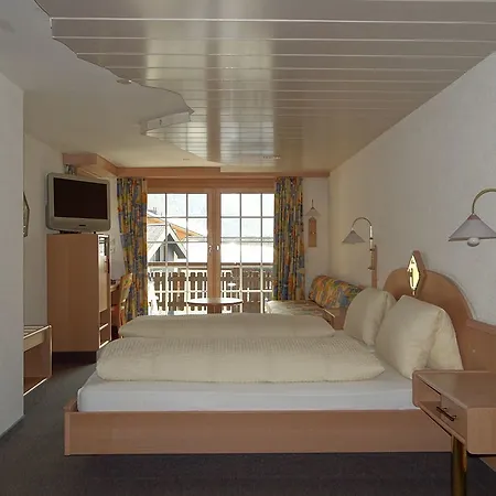 Tenne Hotel 3*